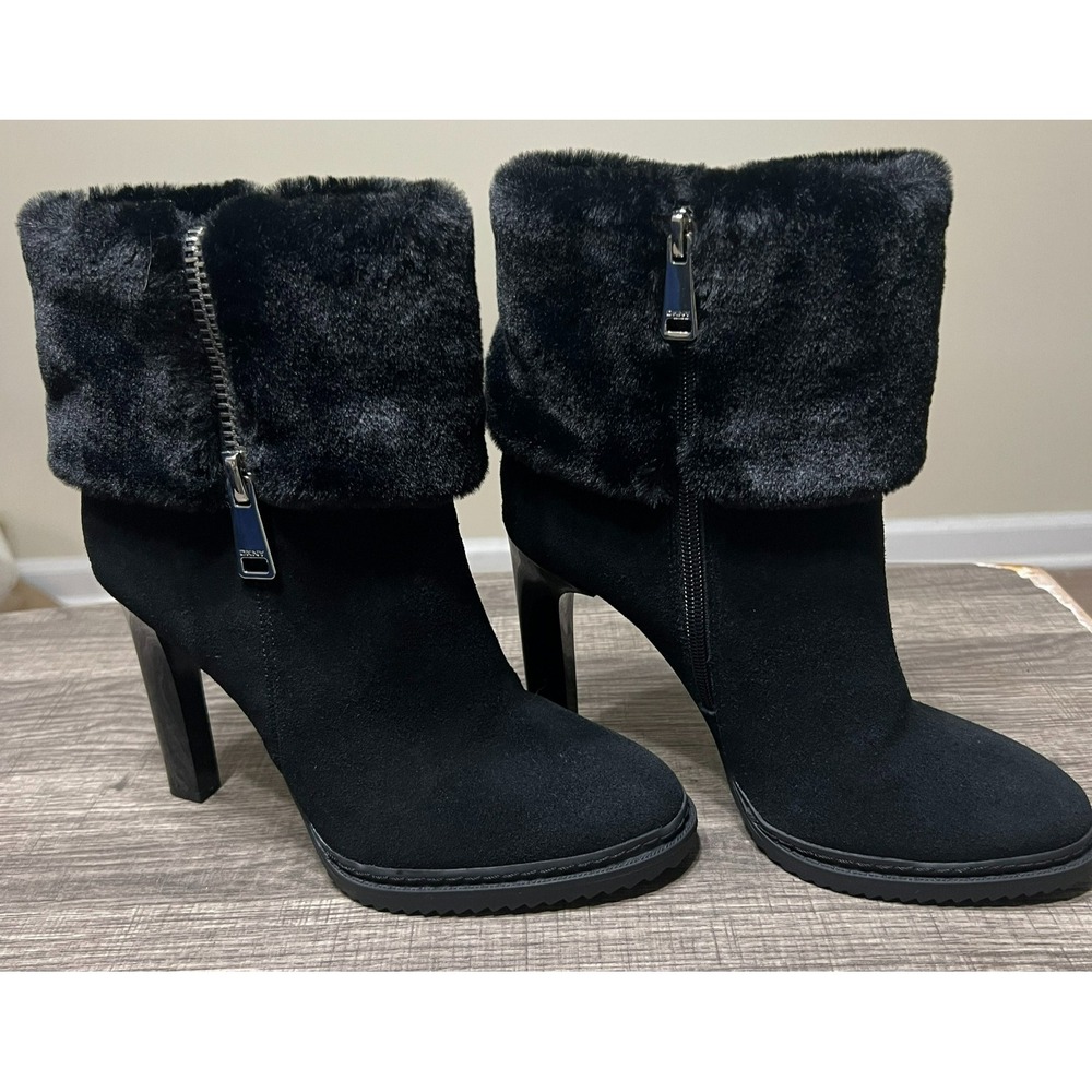 DKNY Sonya Suede Bootie Black Faux Fur Trim High Heel Ankle Boots Size 8